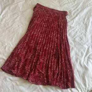 SKIES ARE BLUE flowy Maroon Midi Pleated A-Line Skirt size small